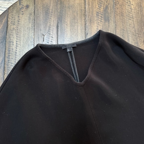 COS | Batwing Scuba Sweatshirt - Picture 7 of 11